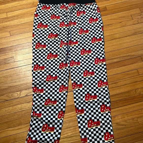 Bowie checkered sweatpants or pajama medium new with tags - Picture 2 of 5